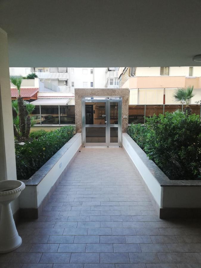 Levante Waterfront Bari Exterior photo
